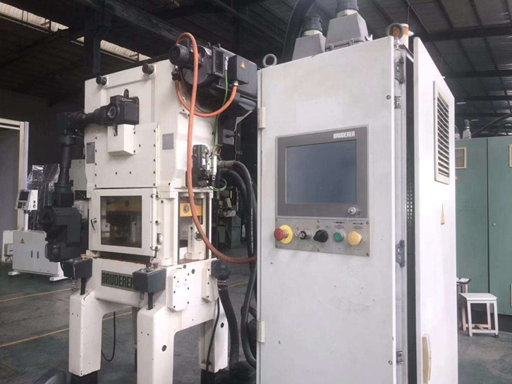 「舊機械設(shè)備」日本到廣州沖壓機進口報關(guān)案例